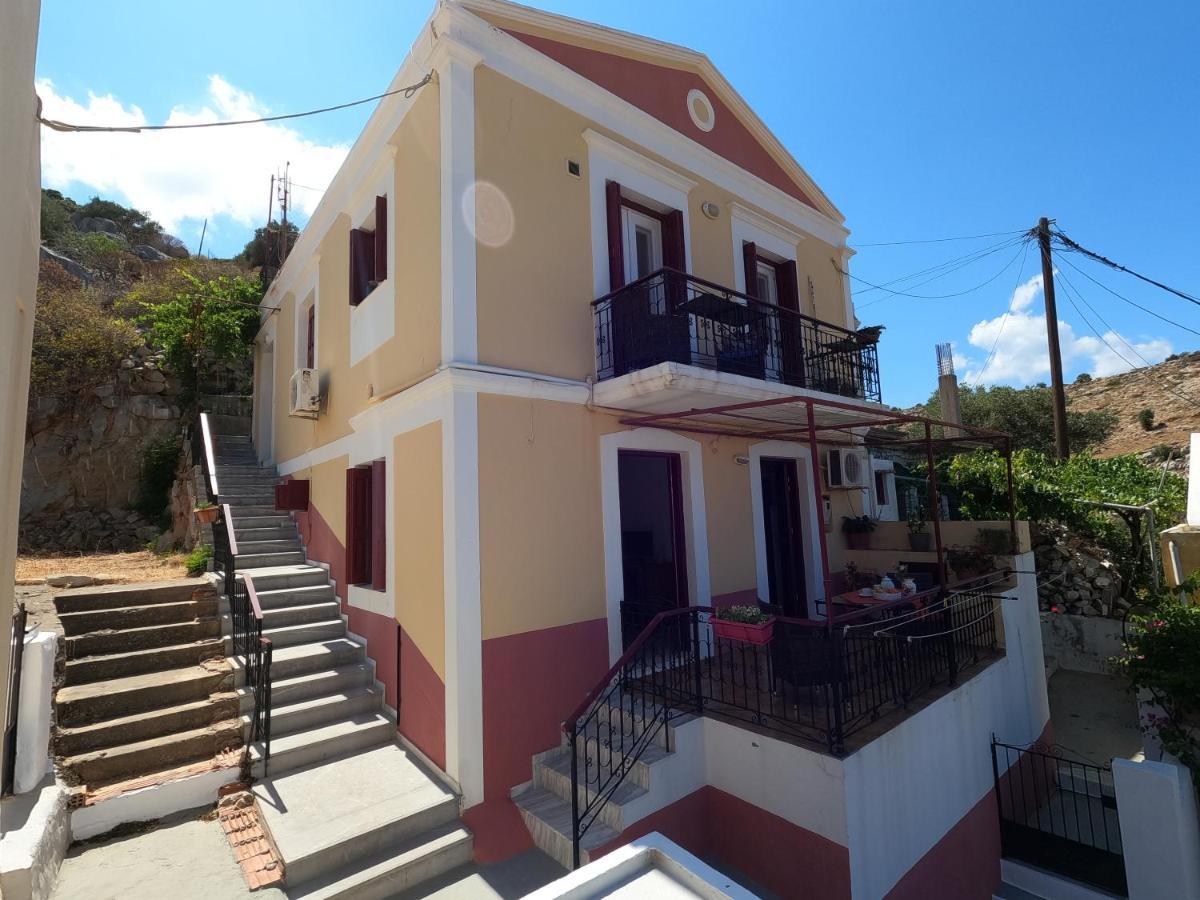 Astradeni Apartment *